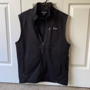 Men’s large black Patagonia fleece vest